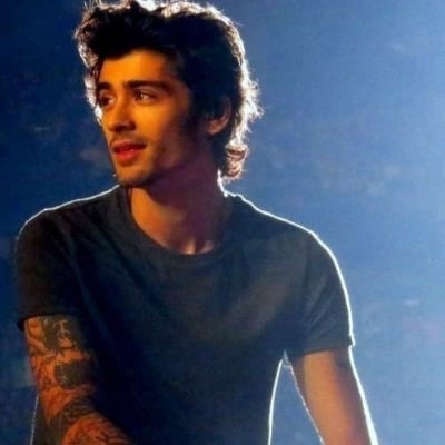 Chat with ZAYN MALIK, the  character AI chatbot
