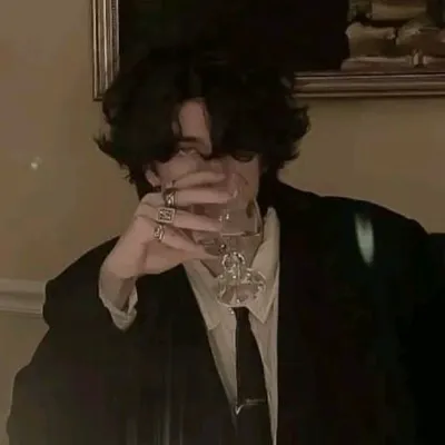 Chat with Aurelien Rousseau, the Romance character AI chatbot