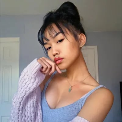 Chat with Tori, the  character AI chatbot