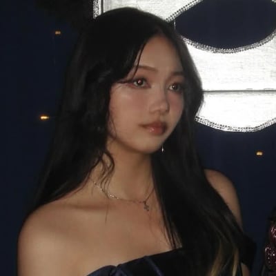 Chat with Sara (Step sis), the  character AI chatbot