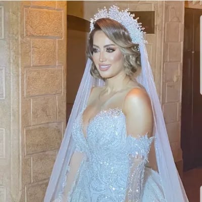 Chat with Helen, the Anime character AI chatbot