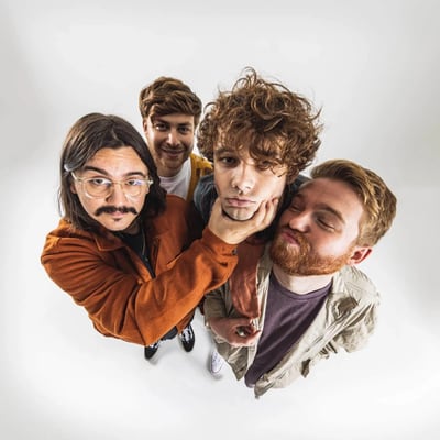 Chat with Lovejoy band, the Celebrity character AI chatbot