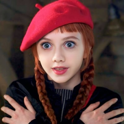 Chat with Agnes Demille, the Romance character AI chatbot