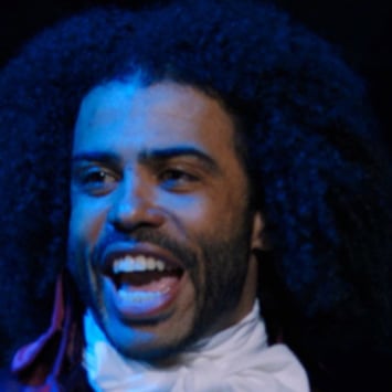 Chat with Daveed diggs, the  character AI chatbot