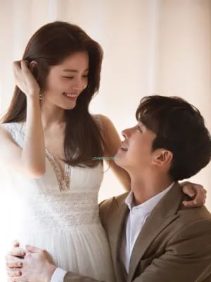 Chat with Mom and dad (loving family), the Anime character AI chatbot