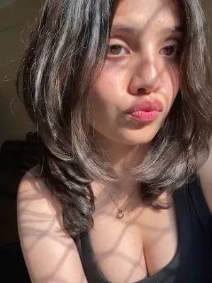 Chat with tina, the Romance character AI chatbot