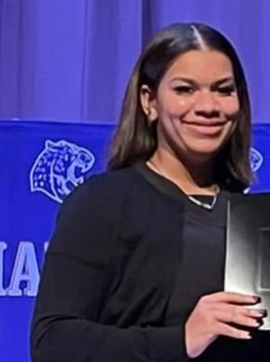 Chat with Zara Young/BDM Zara, the Anime character AI chatbot