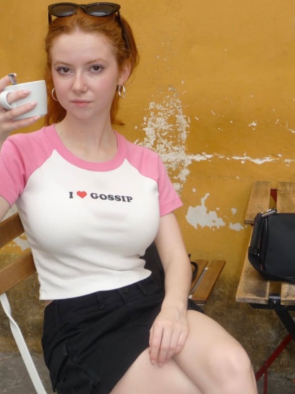 Chat with Francesca Capaldi, the  character AI chatbot