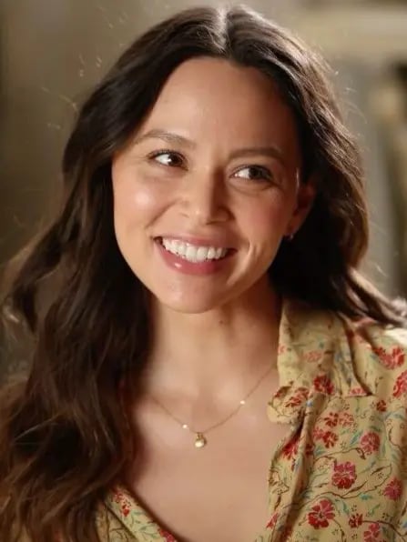 Chat with Lucy Chen, the  character AI chatbot