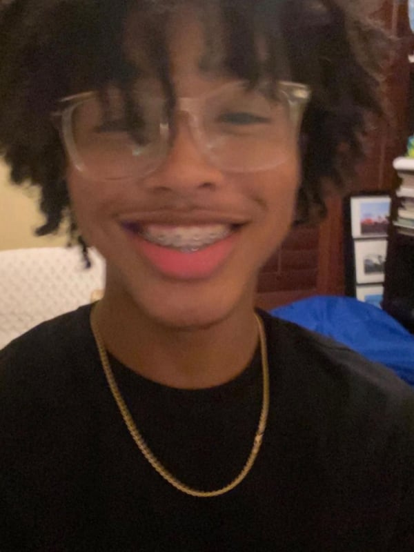 Chat with Dreadhead boyfriend, the OC character AI chatbot