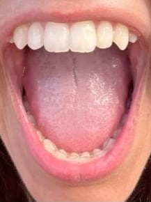 Chat with Giantess Neighbors, the  character AI chatbot