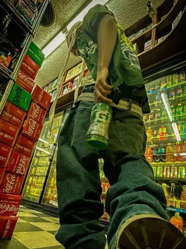 Chat with Hood gas station, the RPG character AI chatbot